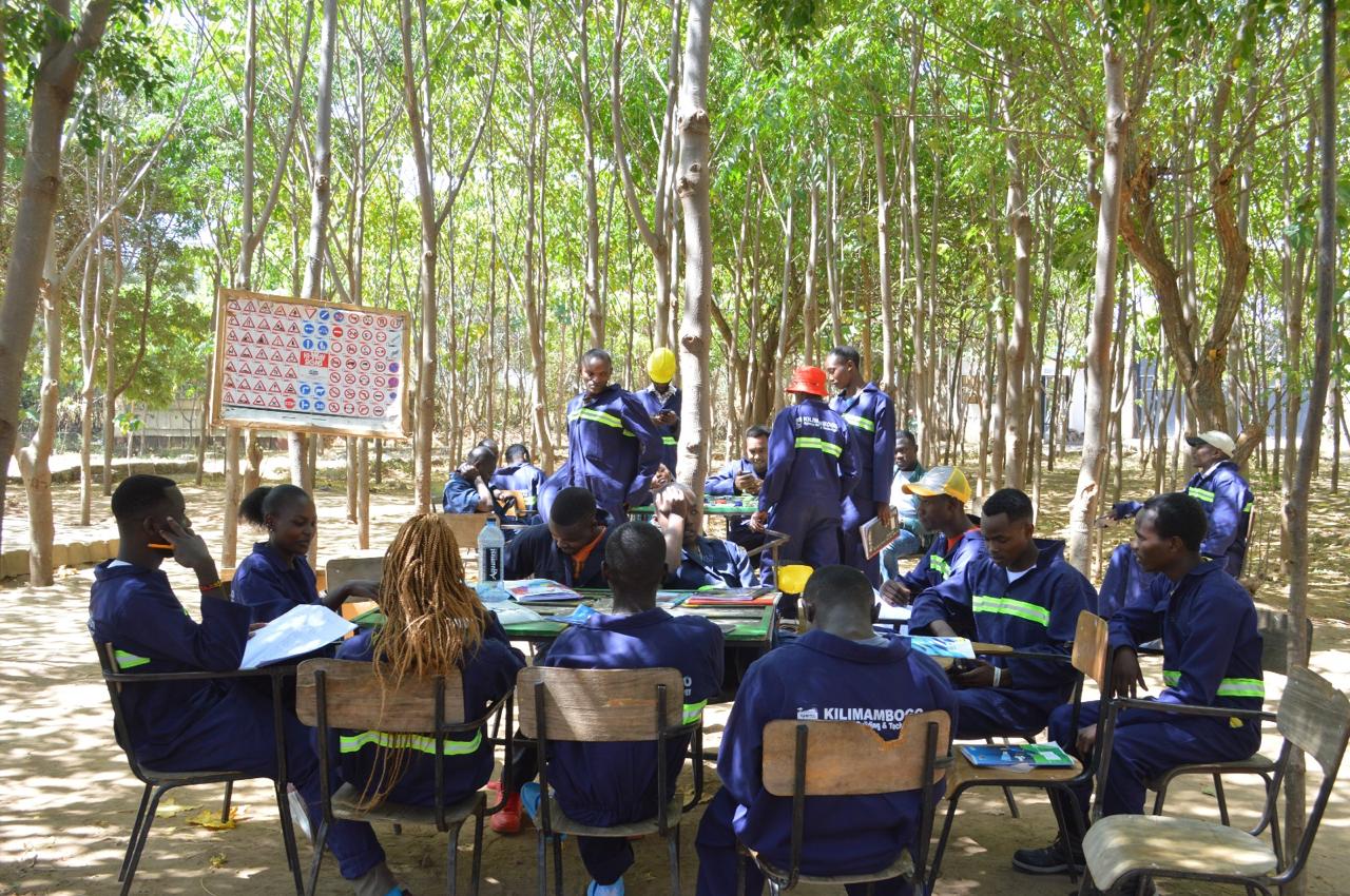 Outdoor Tabletop Theory Class | KIPEM